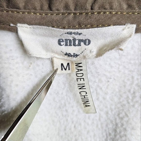 Entro High Neck Fleece Pullover Jacket with Snaps Tan Cream White Size Medium - Picture 7 of 7